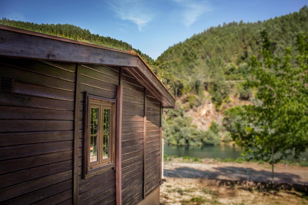 Xisto Camping Janeiro de Baixo エクステリア 写真