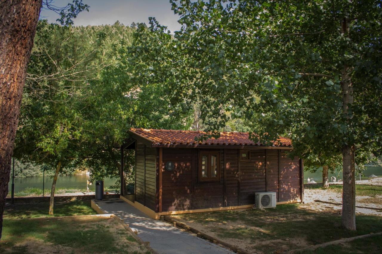 Xisto Camping Janeiro de Baixo エクステリア 写真